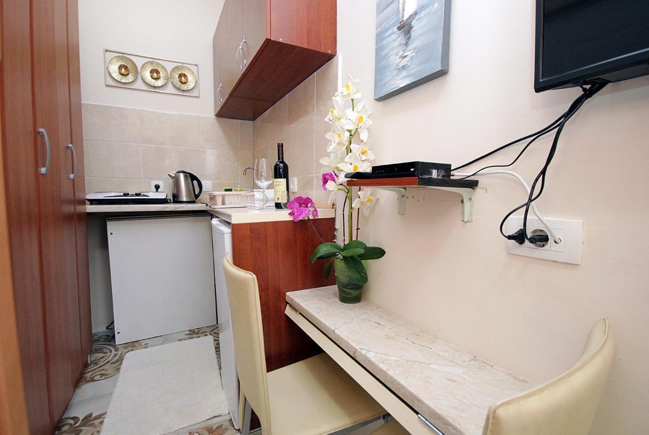 Studio Apartman Sveti Stefan Lejlighed Eksteriør billede
