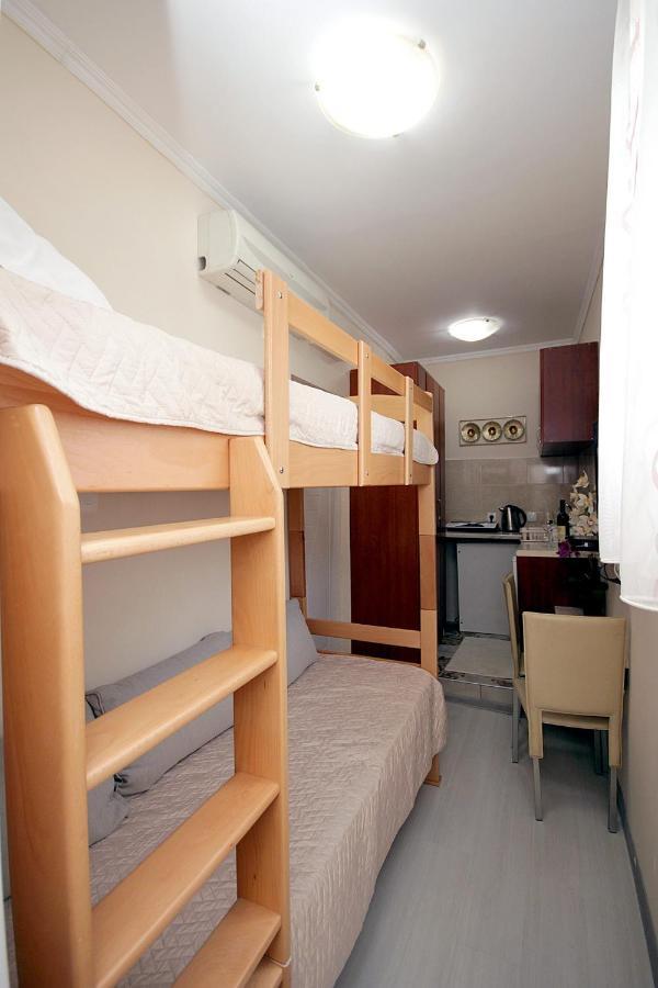 Studio Apartman Sveti Stefan Lejlighed Eksteriør billede